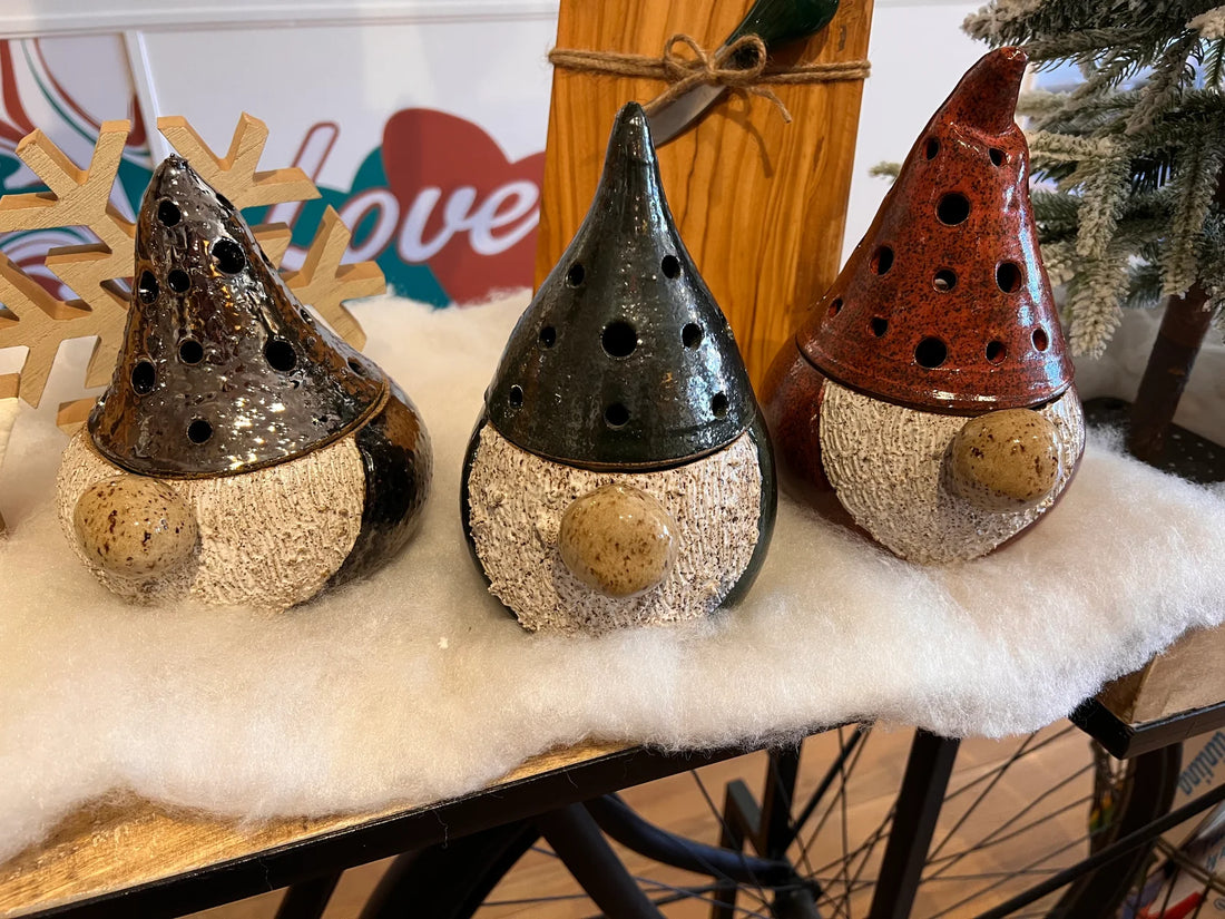 Hand-Crafted Holiday Art Decorations - Sawdust & Clay