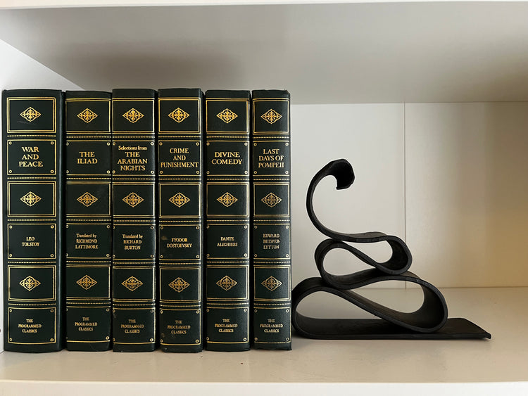 Abstract Bookend