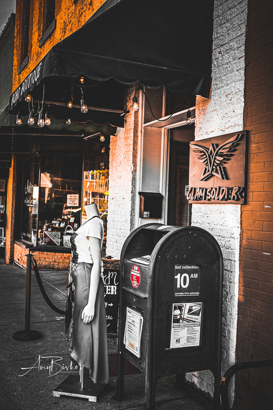 Downtown Apex Mailbox